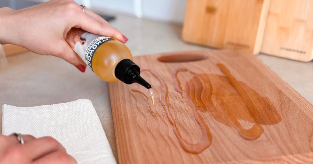 postup-olejovani-dreveneho-prkenka-2